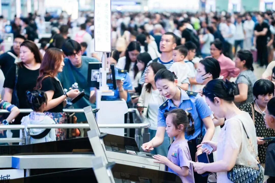 儿童能否单独坐火车?官方解答来了(图2) 2.jpg